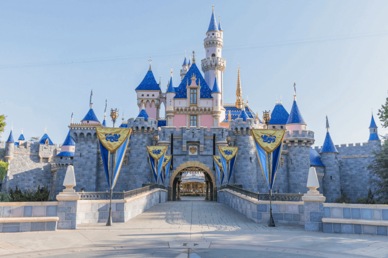 Castelo Disneyland Califórnia - Onde fica a Disney?